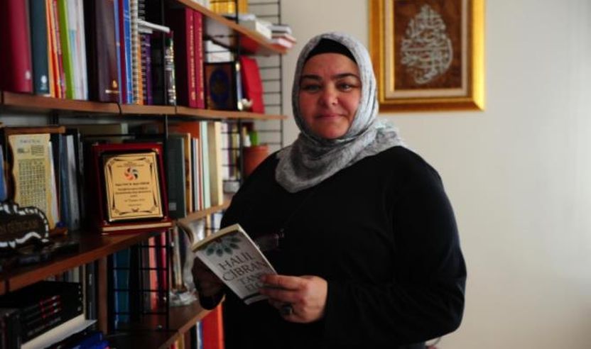 Ayse Gurcan,  52 vjeçare, Minister e parë në Turqi me shami