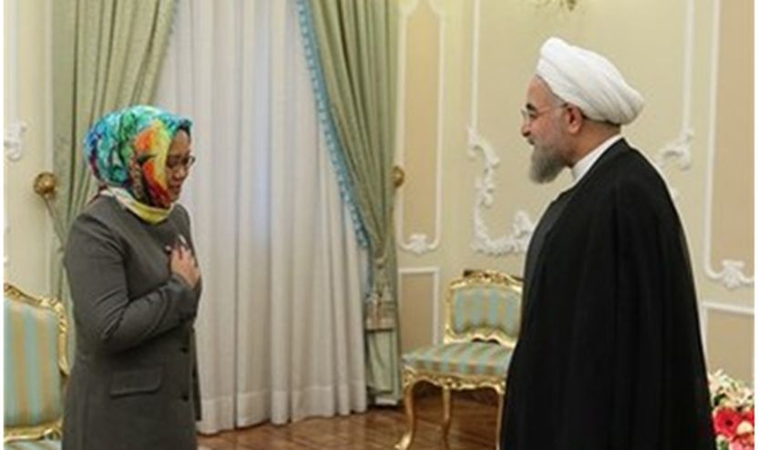 Kryetari i Iranit, Hassan Ruhani dhe Ministrja e Jashtme e Indonezisë, Rento Marsudi