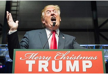 Kandidati republikan për president të Shteteve të Bashkuara të Amerikës, Donald Trump, në një tubim fushate më 21 dhjetor 2015 në Grand Rapids, Michigan.