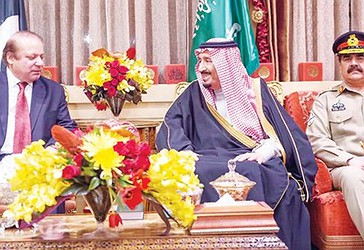 Kujdestari i Dy Xhamive të Shenjta, Mbretit Selman në takim me Kryeministrin e Pakistanit, Nawaz Sharif dhe shefin e ushtrisë pakistaneze gjeneralin Rahil Sharif në Rijad të hënën.