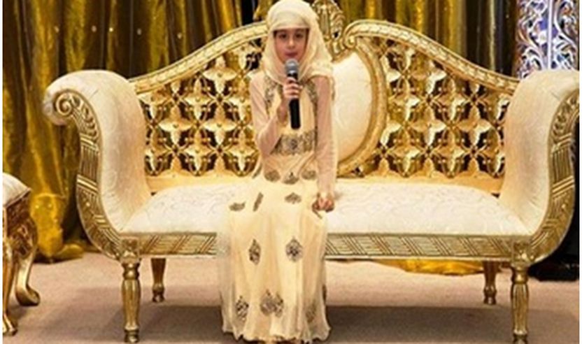 Vajza angleze muslimane, Maria, shtatë vjeçare, hafize e Kur’anit