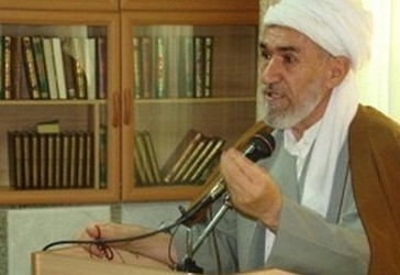 Imami Sunni i Namazit të Xhumasë në  Sanandaxh, Iran, Mamousta Amin Rasti në një intervistë ekskluzive me Agjencinë e Lajmeve Takrib (TNA)